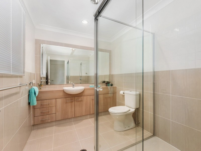 271 Easthill Drive, Robina QLD 4226