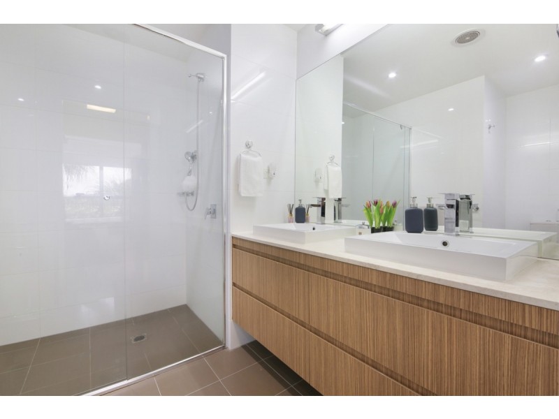 26/9 Moores Crescent, Varsity Lakes QLD 4227