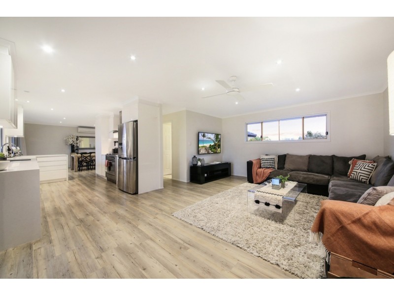 59 Angelica Street, Elanora QLD 4221