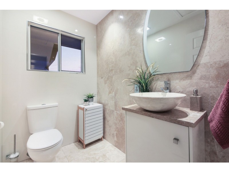 59 Angelica Street, Elanora QLD 4221