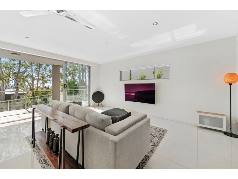 1/28 East Street, Burleigh Heads QLD 4220
