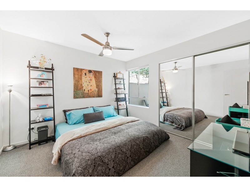 1/28 East Street, Burleigh Heads QLD 4220