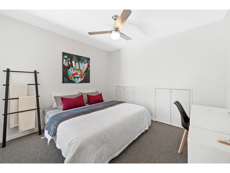 1/28 East Street, Burleigh Heads QLD 4220
