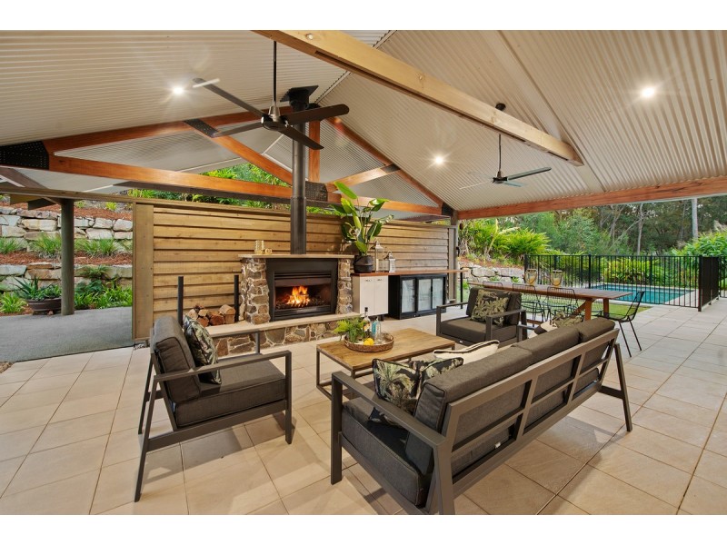 10 Tahlia Court, Bonogin QLD 4213
