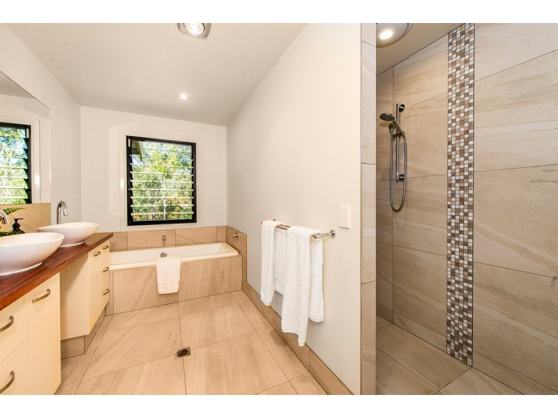 10 Tahlia Court, Bonogin QLD 4213