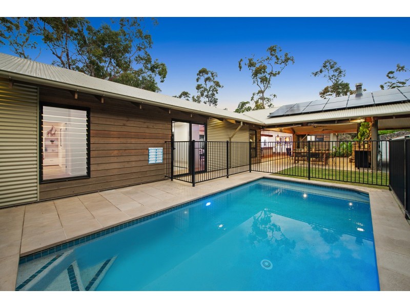 10 Tahlia Court, Bonogin QLD 4213