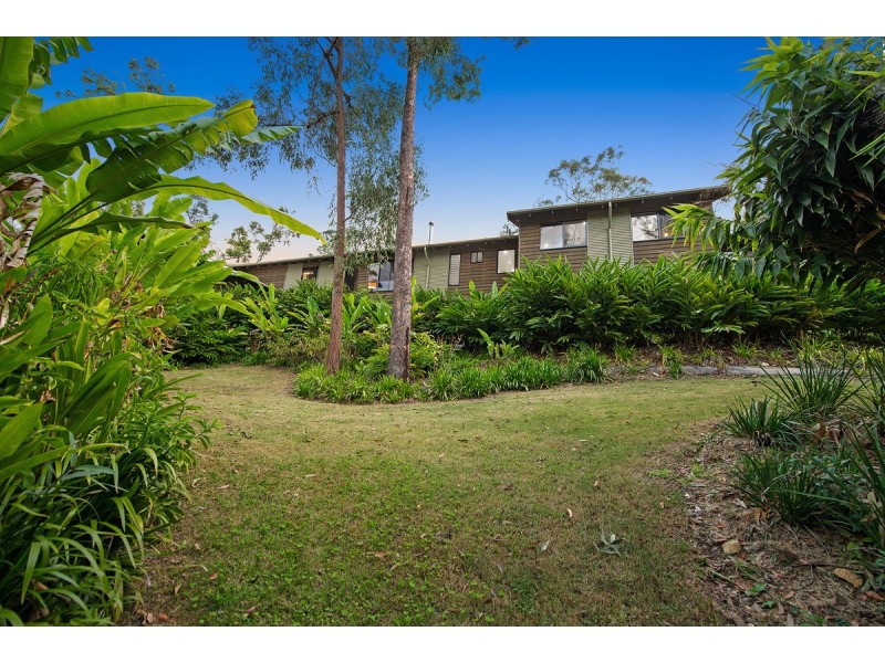 10 Tahlia Court, Bonogin QLD 4213