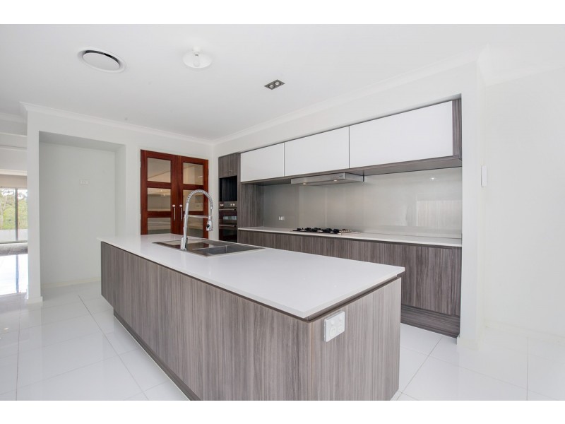 13 Skywatch Circuit, Reedy Creek QLD 4227