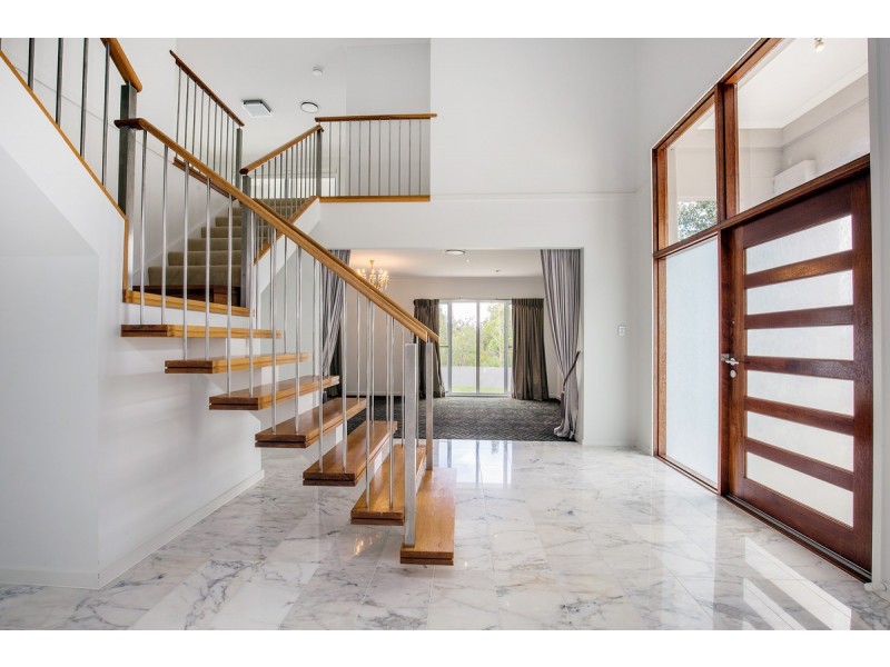 13 Skywatch Circuit, Reedy Creek QLD 4227