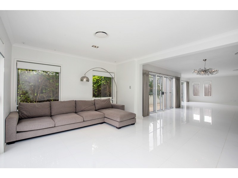 13 Skywatch Circuit, Reedy Creek QLD 4227