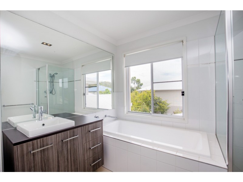 13 Skywatch Circuit, Reedy Creek QLD 4227