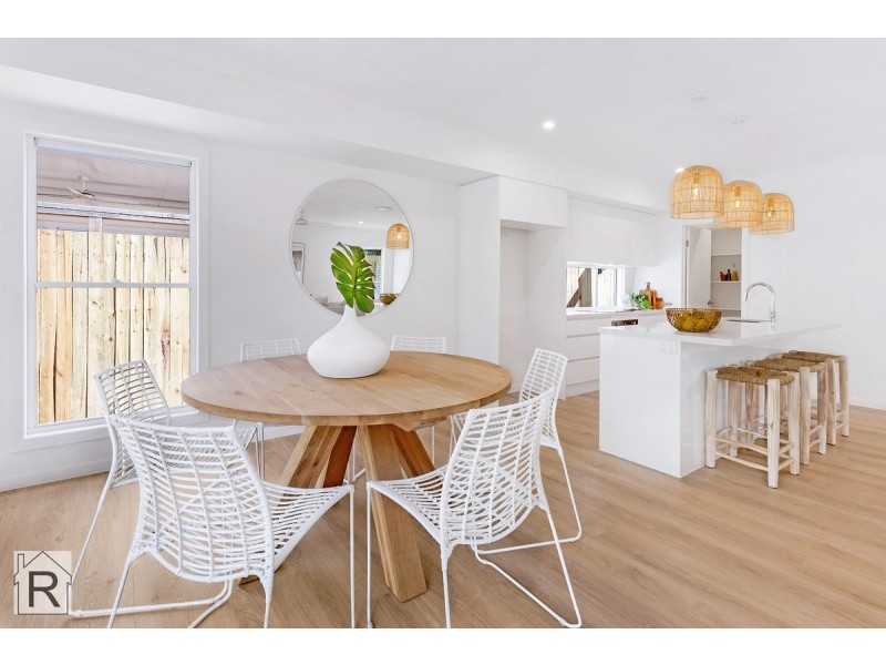 1 & 2/8 Fourteenth Avenue, Palm Beach QLD 4221