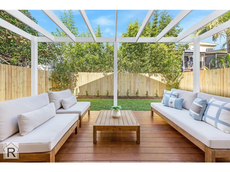 1 & 2/8 Fourteenth Avenue, Palm Beach QLD 4221