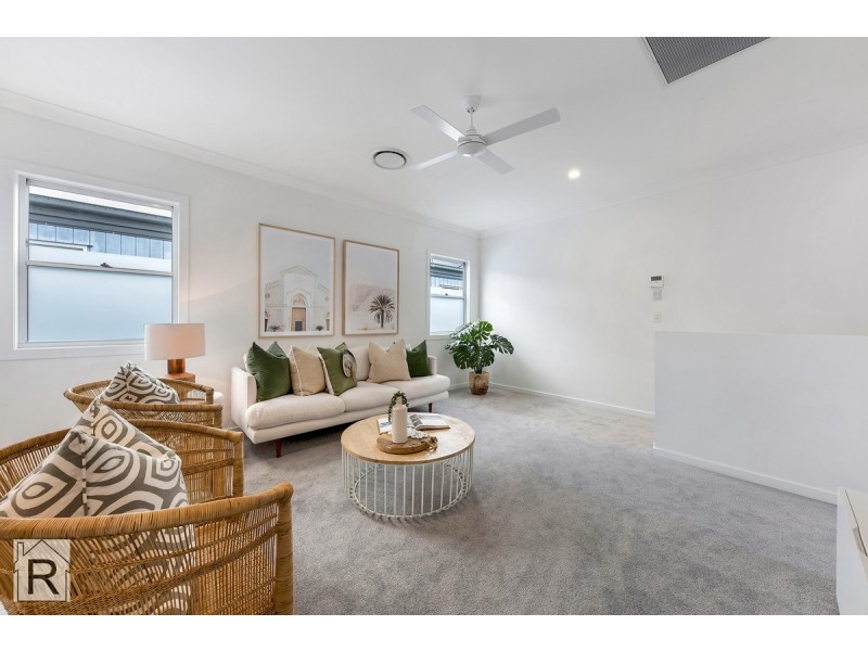 1 & 2/8 Fourteenth Avenue, Palm Beach QLD 4221