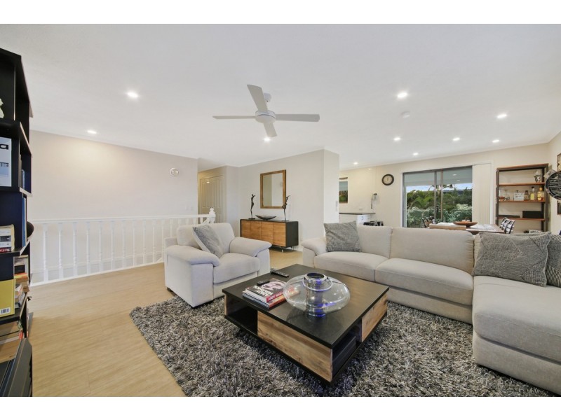 145 Markeri Street, Mermaid Waters QLD 4218