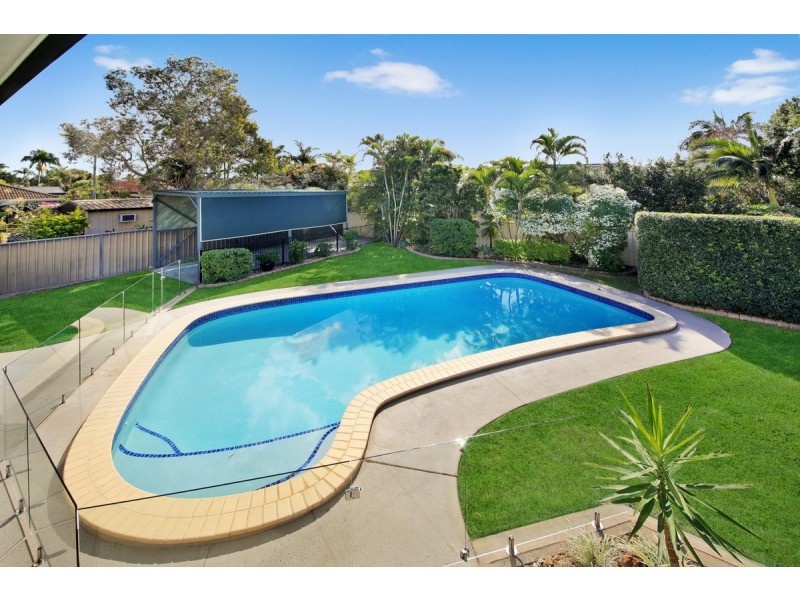145 Markeri Street, Mermaid Waters QLD 4218