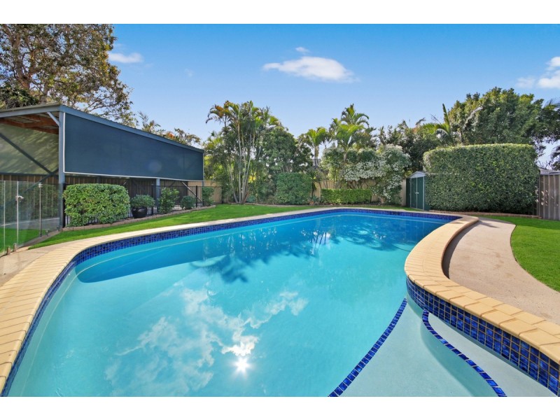 145 Markeri Street, Mermaid Waters QLD 4218