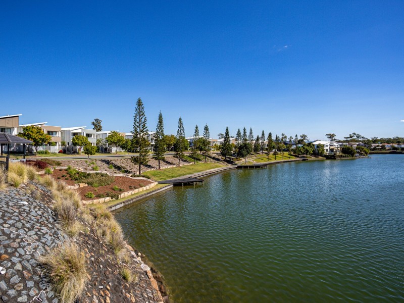 16/31 Port Peyra Crescent, Varsity Lakes QLD 4227