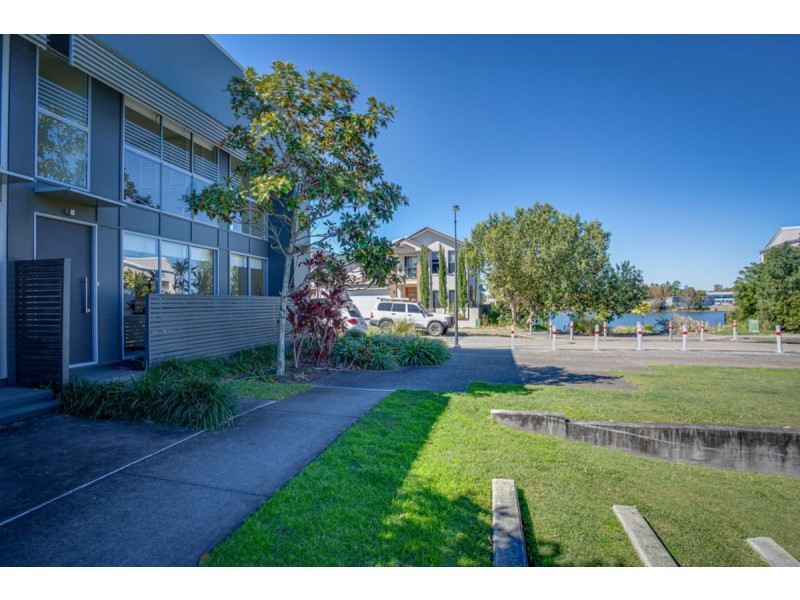 2 Little Blue Lane, Varsity Lakes QLD 4227