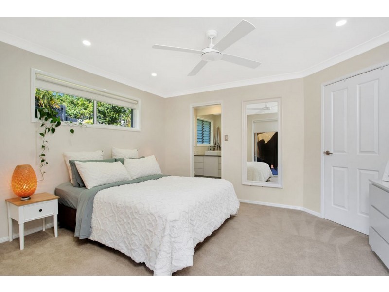 1/46 Cheltenham Drive, Robina QLD 4226