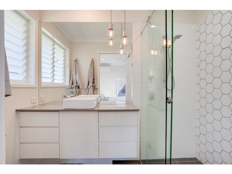 1/46 Cheltenham Drive, Robina QLD 4226