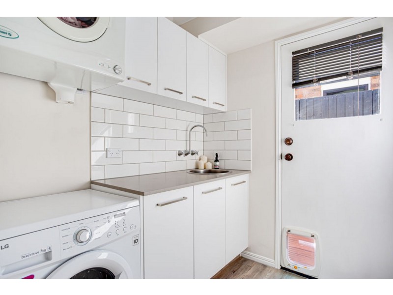 1/46 Cheltenham Drive, Robina QLD 4226