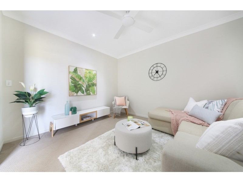 6 Marshall Grove, Bonogin QLD 4213