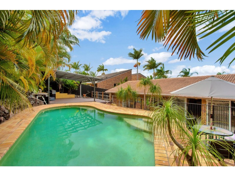 89 Glen Eagles Drive, Robina QLD 4226