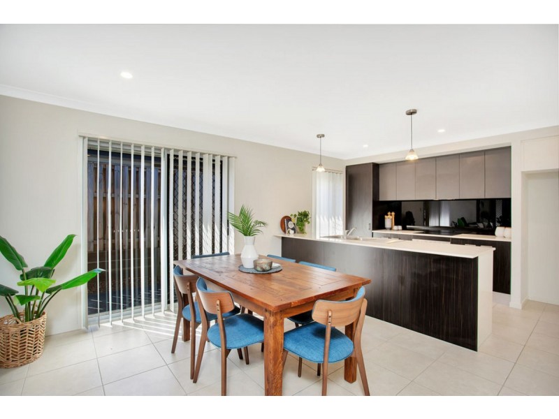 57 Prairie Avenue, Maudsland QLD 4210
