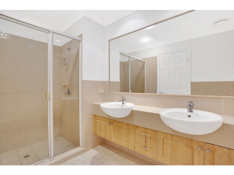 27/226 Cheltenham Drive, Robina QLD 4226