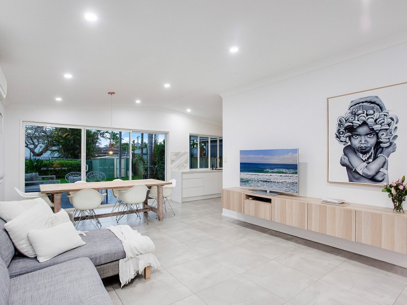 78 Chainey Avenue, Miami QLD 4220