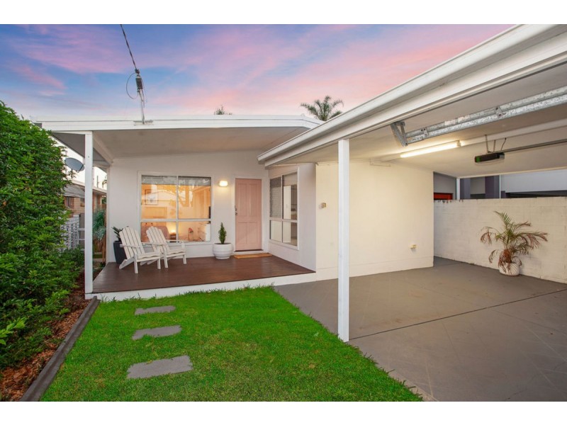 78 Chainey Avenue, Miami QLD 4220