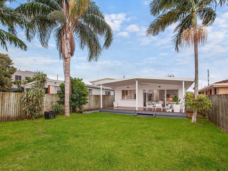 78 Chainey Avenue, Miami QLD 4220