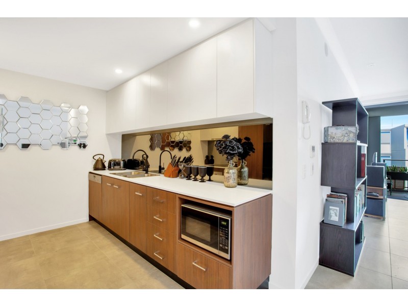 2515/397 Christine Avenue, Varsity Lakes QLD 4227