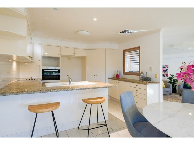 27/87 Morala Avenue, Runaway Bay QLD 4216