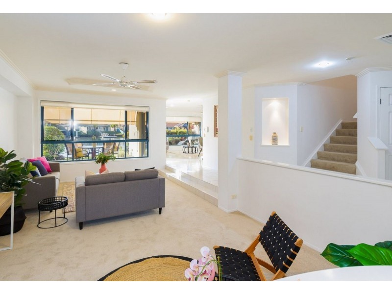 27/87 Morala Avenue, Runaway Bay QLD 4216