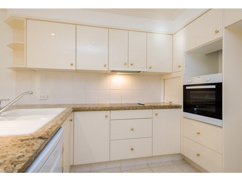 27/87 Morala Avenue, Runaway Bay QLD 4216