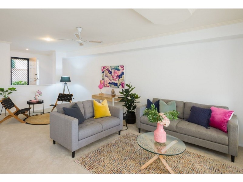 27/87 Morala Avenue, Runaway Bay QLD 4216