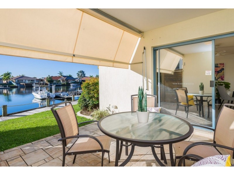 27/87 Morala Avenue, Runaway Bay QLD 4216