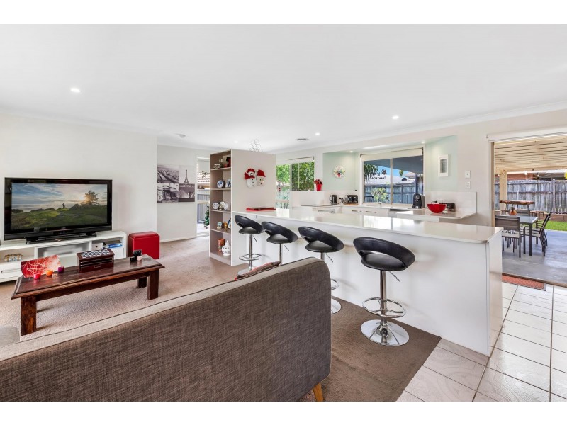 23 Merridown Drive, Merrimac QLD 4226