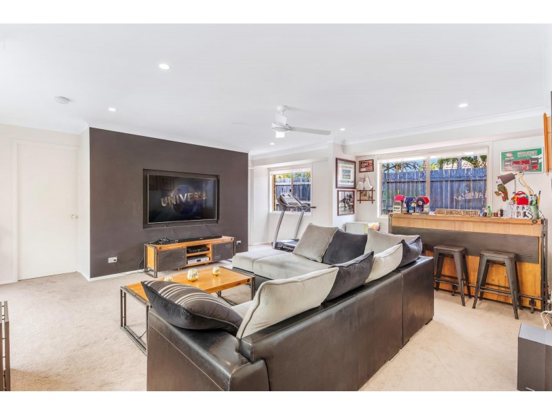 23 Merridown Drive, Merrimac QLD 4226