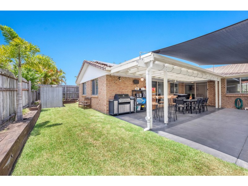 23 Merridown Drive, Merrimac QLD 4226
