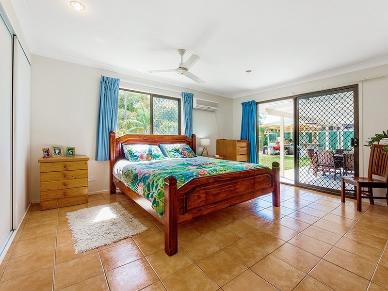 21 Lexington Drive, Worongary QLD 4213