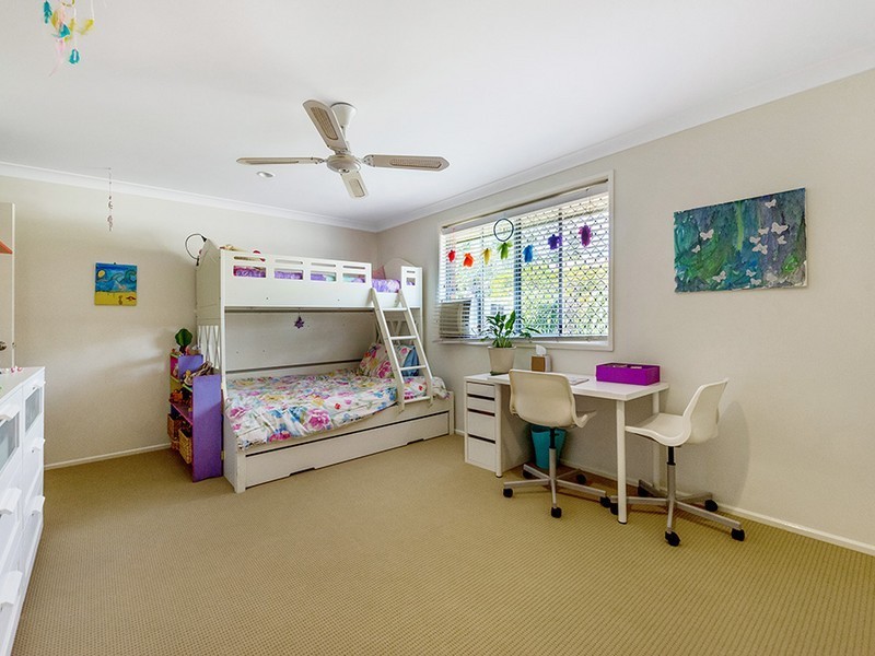 21 Lexington Drive, Worongary QLD 4213