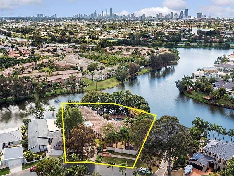 10 Homebush Drive, Robina QLD 4226