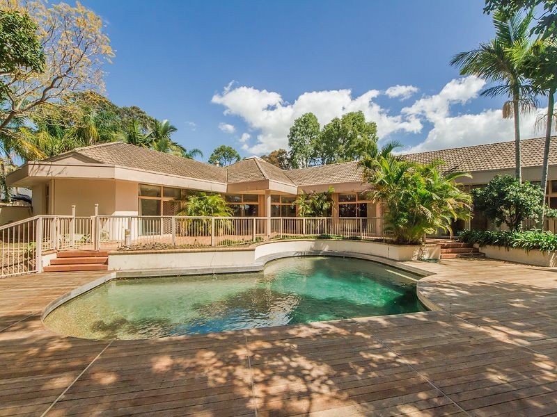 10 Homebush Drive, Robina QLD 4226