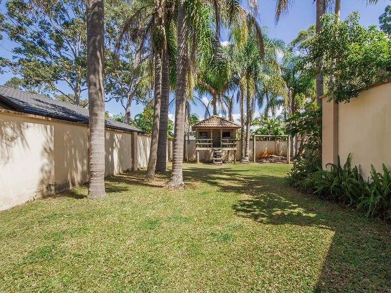 10 Homebush Drive, Robina QLD 4226