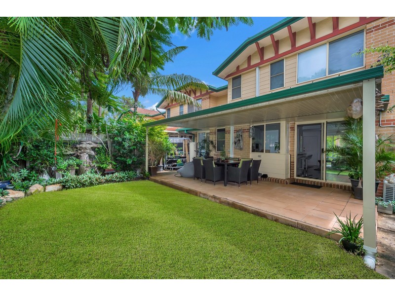 242/125 Hansford Road, Coombabah QLD 4216