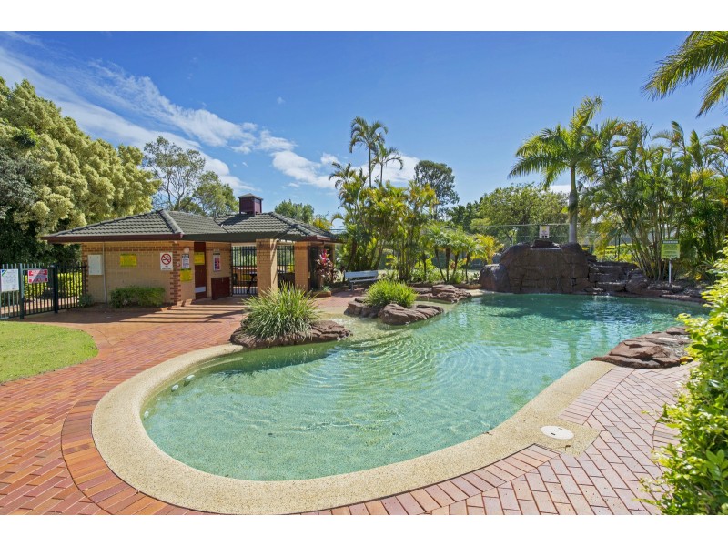 242/125 Hansford Road, Coombabah QLD 4216