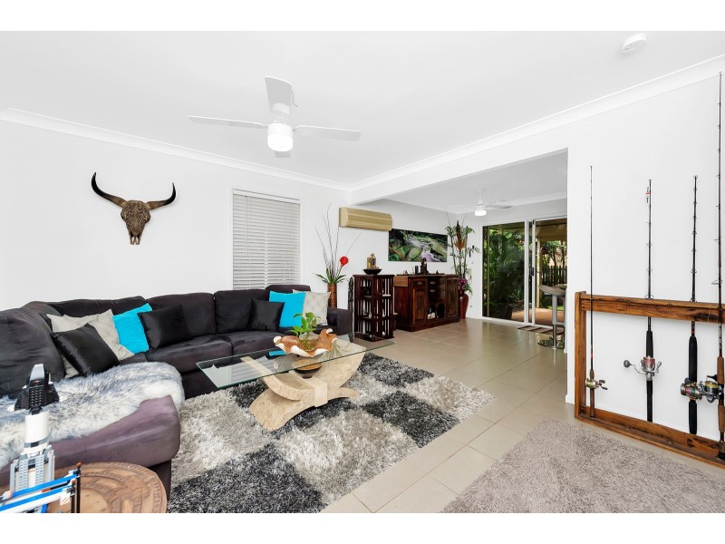 242/125 Hansford Road, Coombabah QLD 4216